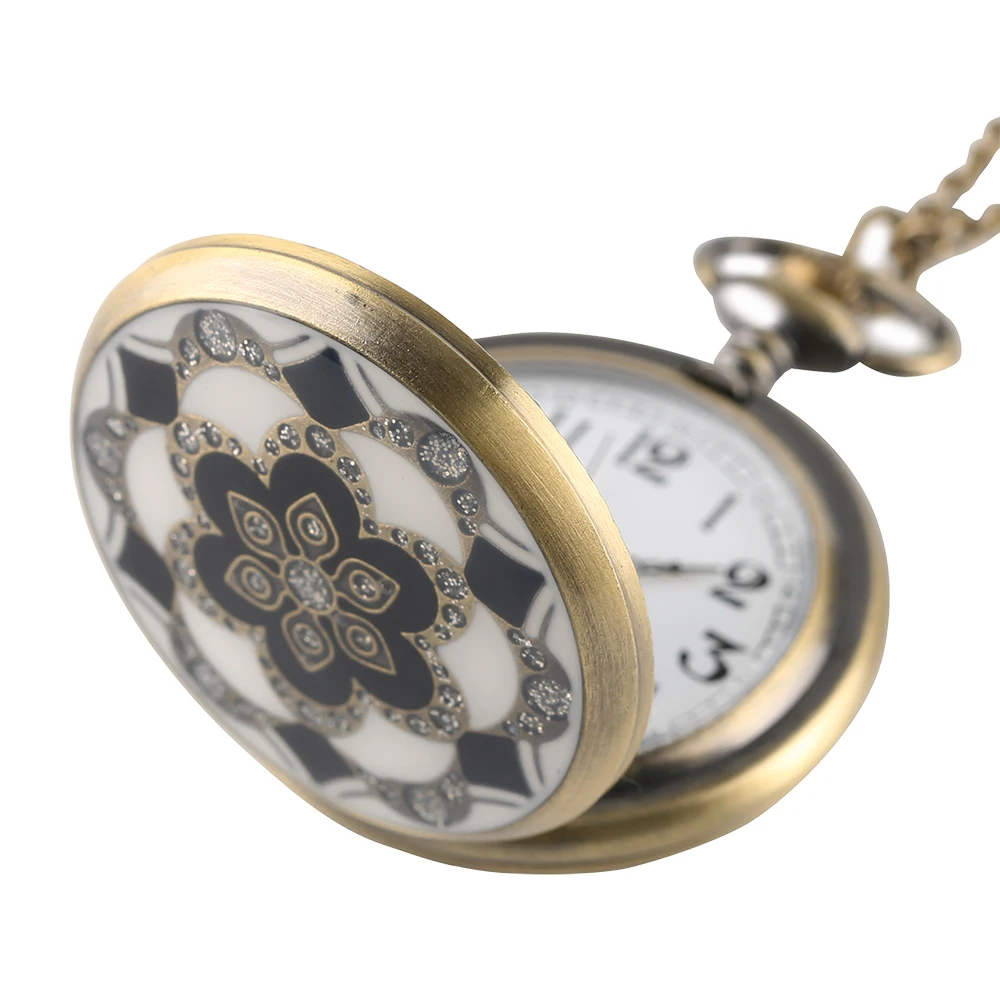 YISUYA Plastic Flowers Theme Pocket Watch Men Christmas Gift Antique Pendant Quartz Watches Women Black White Pattern Xmas Clock (3)
