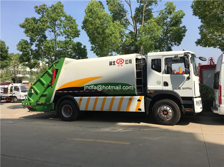 waste compactor trucks2.JPG