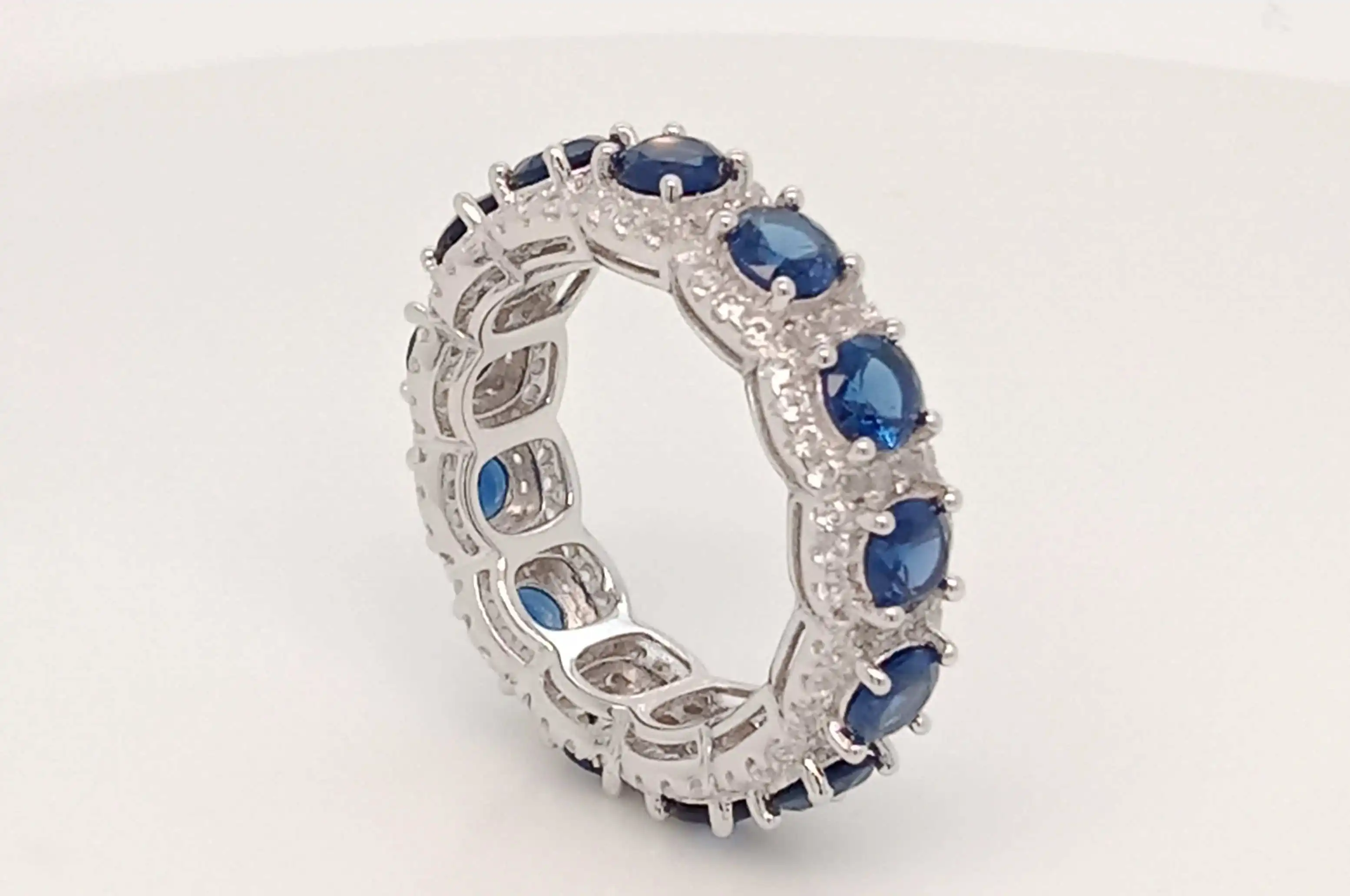 New Style Hot Sale High Quality 925 Sterling Silver Custom Sapphire Ring