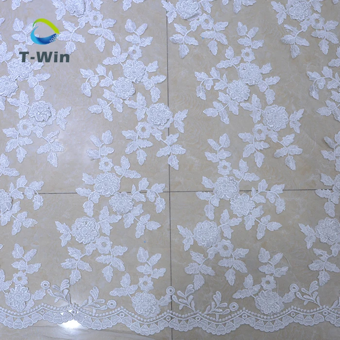 Wholesale french 100 cotton high quality creamy white water soluble textile/ embroidered 3d flower guipure lace fabric