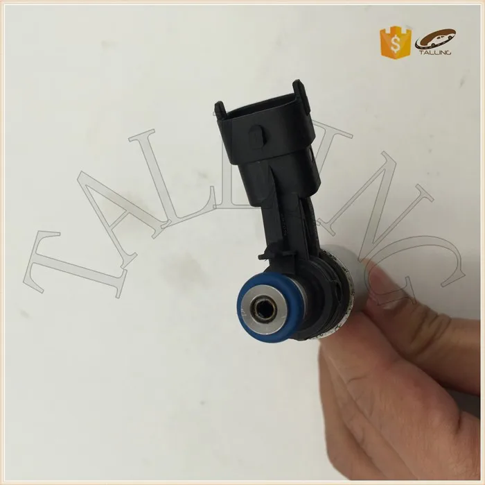 0261500148 BB5Z 9F593-B BB5Z9F593B 12638530 Auto Engine Parts Car Fuel Injector Nozzle For Bu i-ck