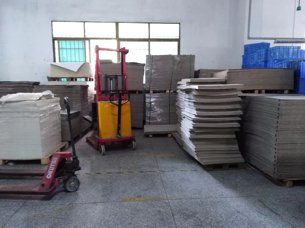 Custom Sizes Recycled Paper Cardboard Hangers For Garments SGS Certified