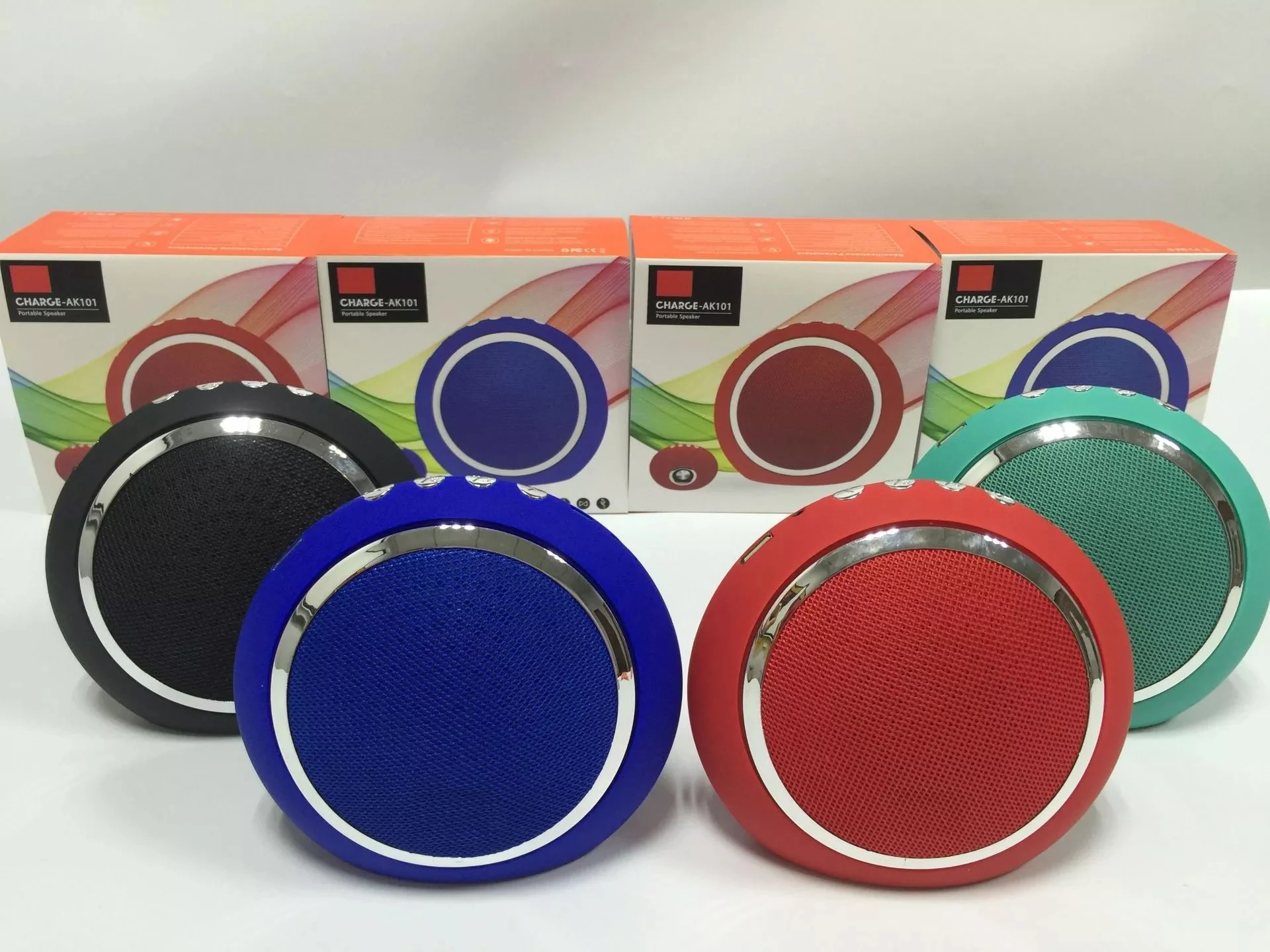New 2019 ak101 outdoor portable Fabric speaker mini wireless subwoofer Support interconnection and TF/U Disk,desktop sound bar - ANKUX.COM