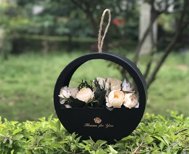 Luxury hanging round box gift flower boxes 2.jpg