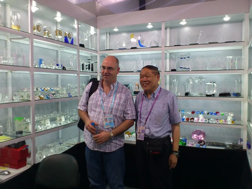 Factory stylish laser animal etched crystal block