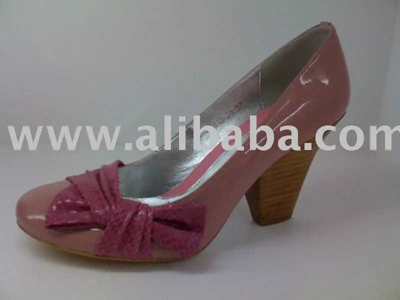 Ladies shoes