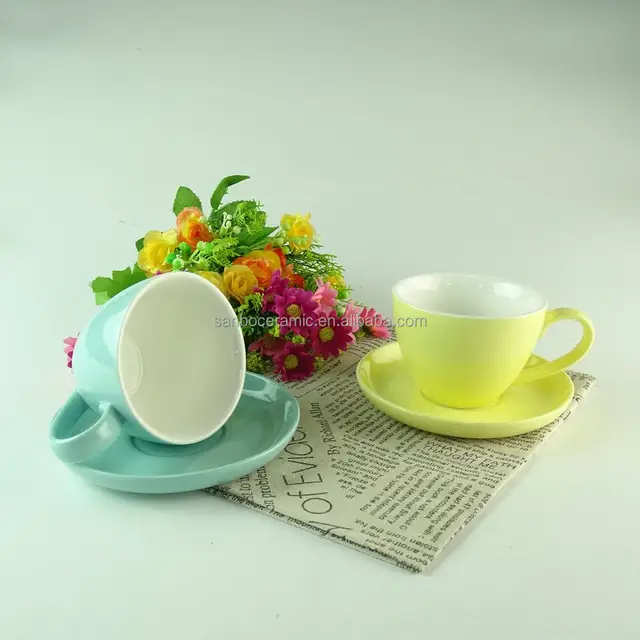 stock cheap bulk wholesale colored ceramic cup and saucer