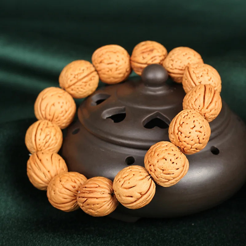 4338628178_269576878