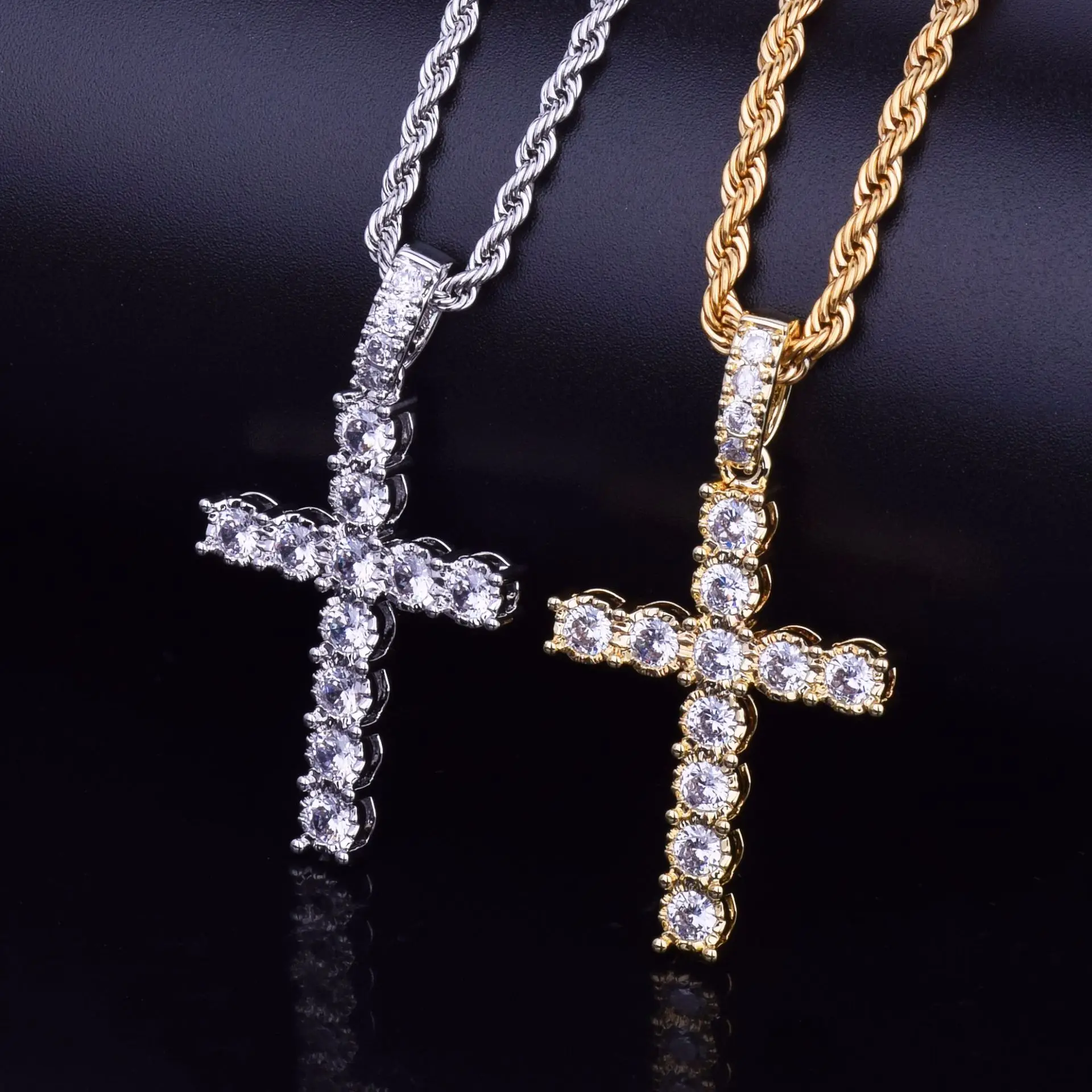 Fashion Gold Cubic Zirconia Cross Pendant Gold Silver Copper Material