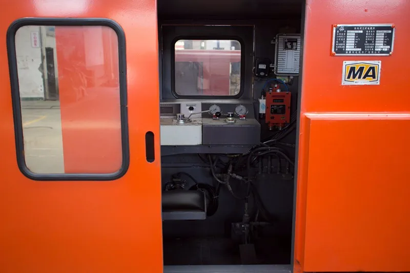 20 t locomotive 2.jpg