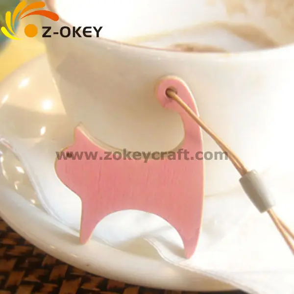 ZWP1306 Painted eco-friendly laser cut wood key chain cat shape