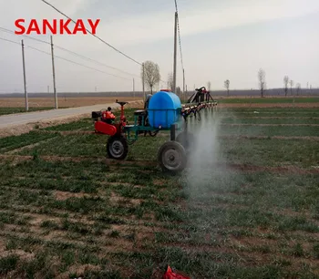 Three Wheel Drive Tractor Boom Sprayer Use In Farm And Garden