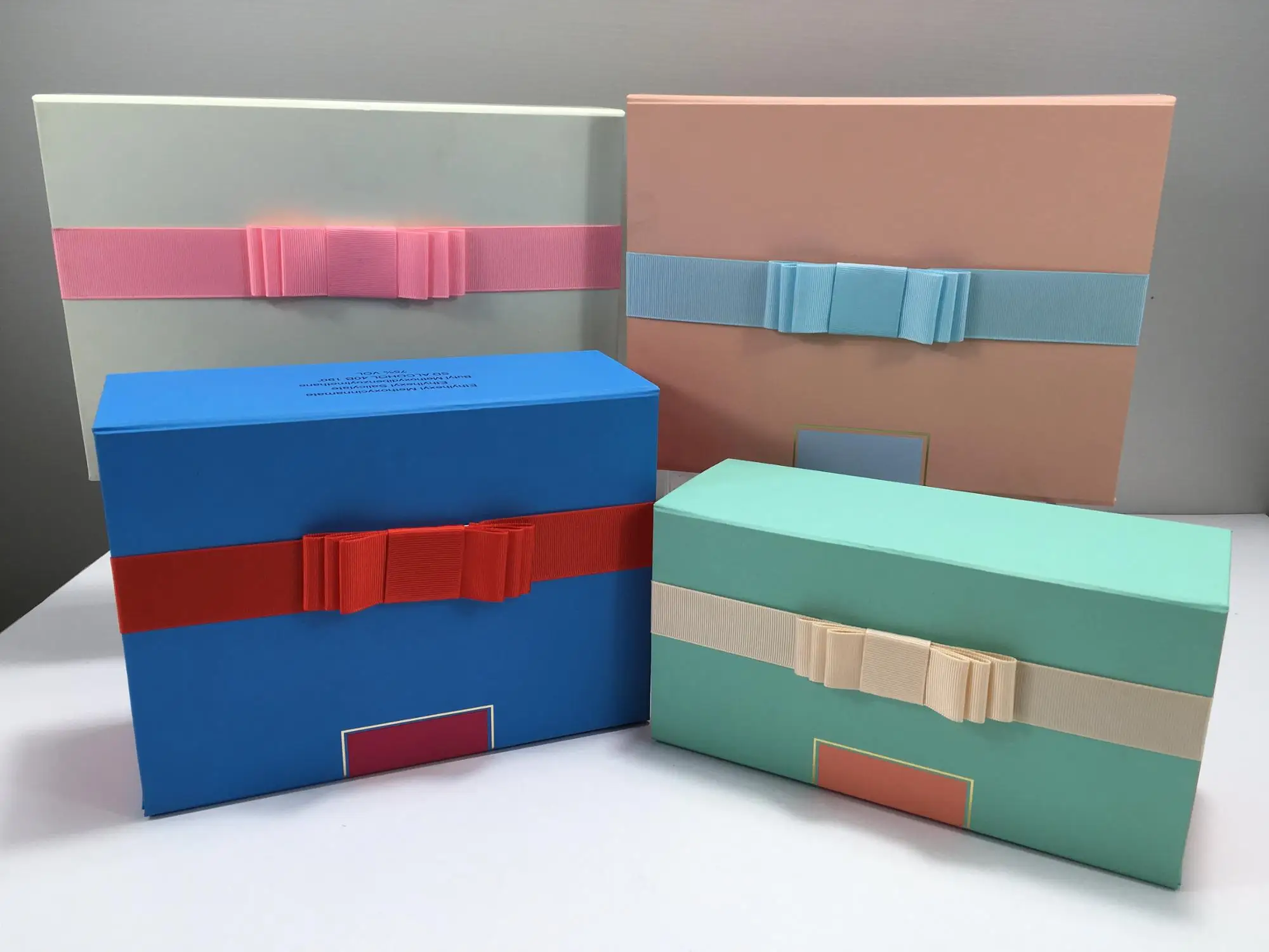 custom elegant high quality paper gift packaging box with ribbon