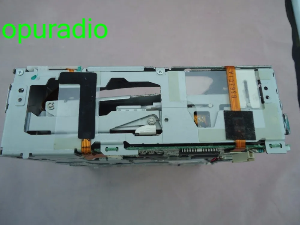 Buick lacrosse clarion 6 CD 039-2491-20 (1)