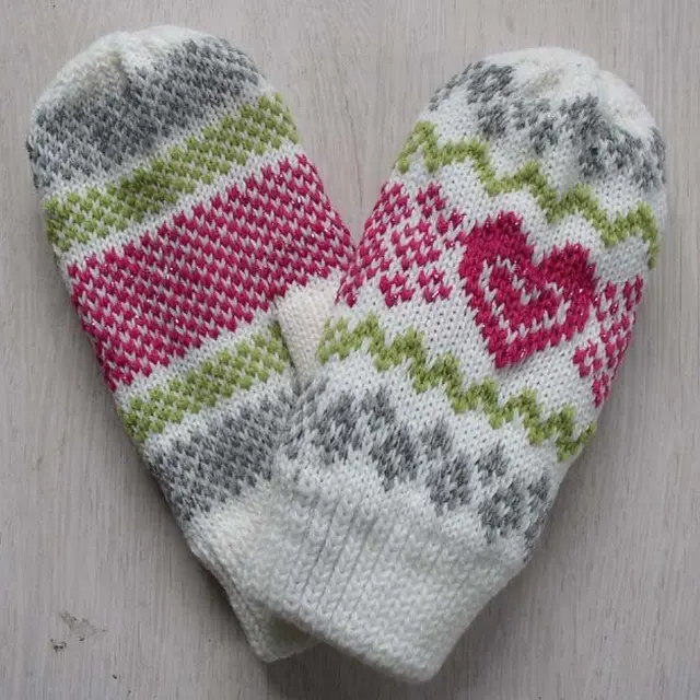 acrylic mittens