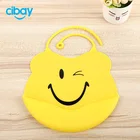 Rolled healthy silicone baby bib easy to use and place