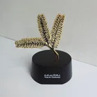 Enough stock 3 leaf gold plating trophy with wooden based
