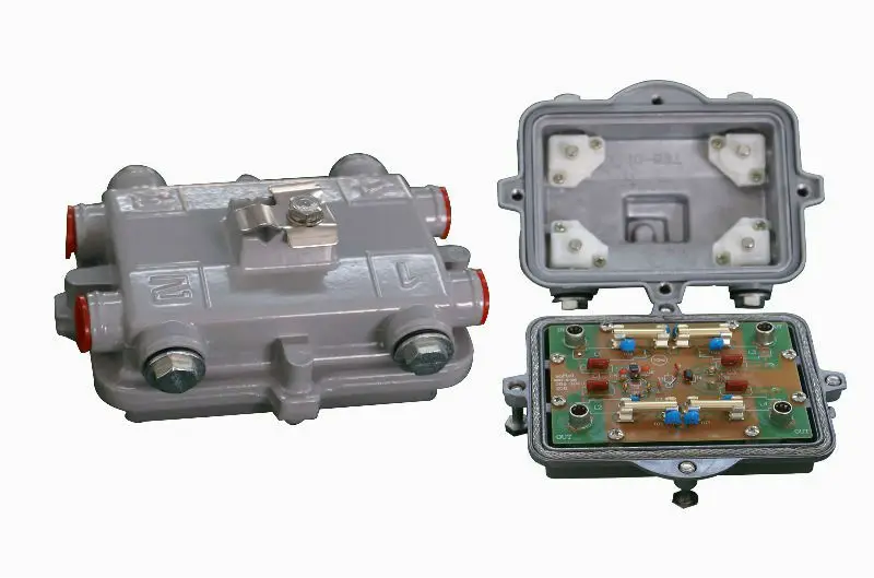 3 Way Outdoor Coaxial Cable TV Splitter Housing Bandwidth 51000MHz