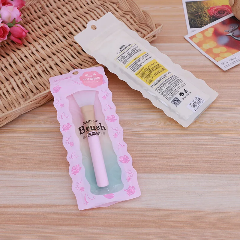 3583489590_870893873