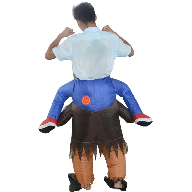 4551468149_655632698