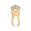 2019 fashion hot style, summer European and American fashion personality creativity, with a crown tooth diamond brooch