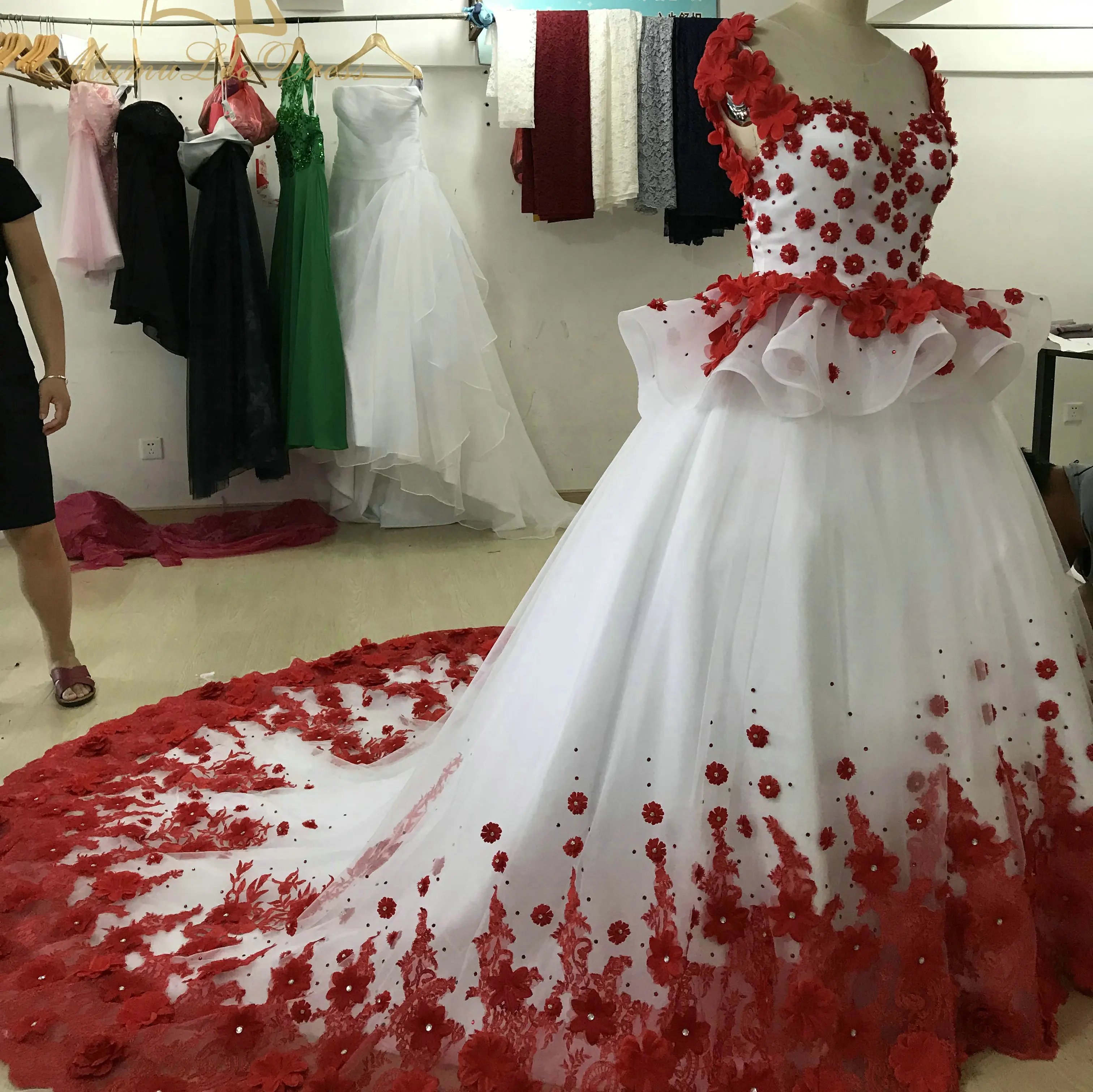 latest design gown for wedding