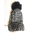 Fashion knit winter beanie hat with pom pom