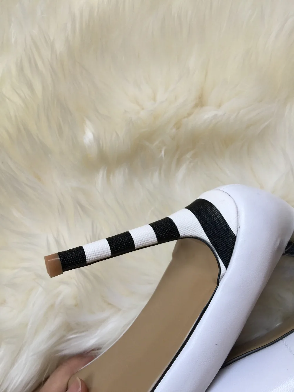 Op18レディースポンプシューズ卸売セクシーな女性ドレスシューズで赤ラバーソール仕入れ・メーカー・工場
