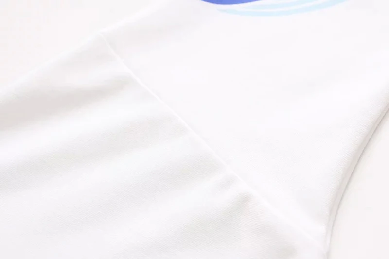 3458648381_828679491