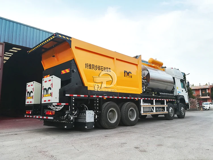 Modified Emulsified Bitumen Gravel Chip Sealer Vehicle