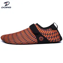 2018 China latest summer wholesale flexible quick surf barefoot water sport skin shoes