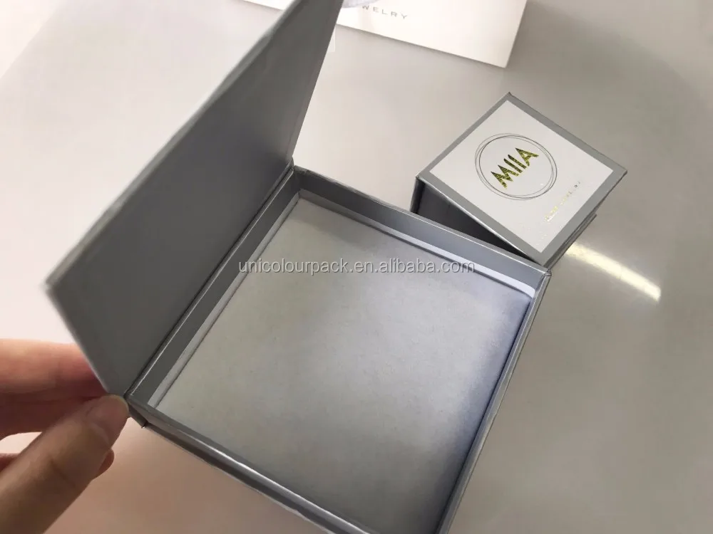 unicolour custom made rigid box luxury jewelry gift box with