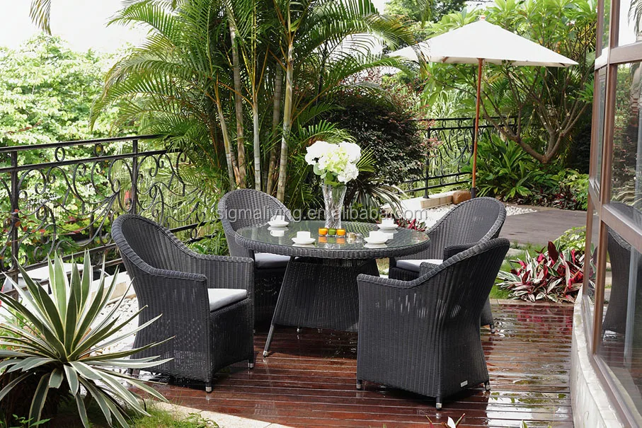 Hot sale modern designs outdoor furniture garden rattan table and chair set