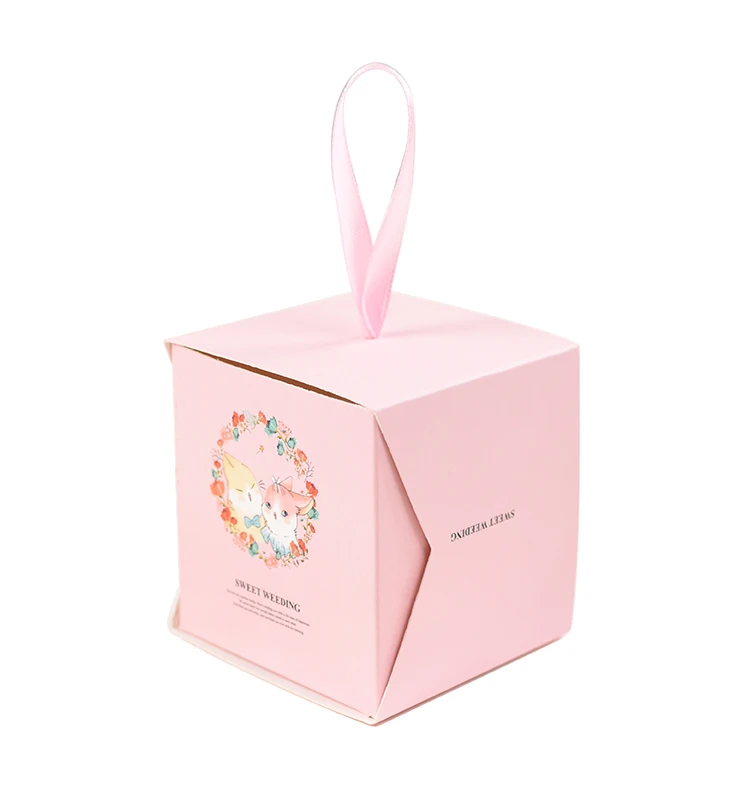 design square gift box with ribbon decoration for wedding favor
