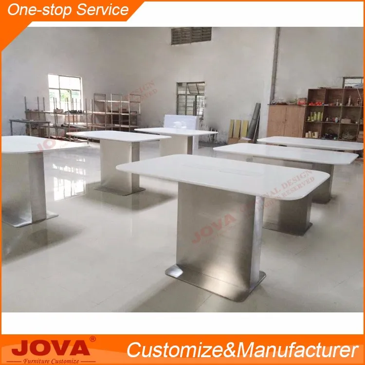 Mobile Phone Showroom In Furniture Retail Display Stands (5).jpg