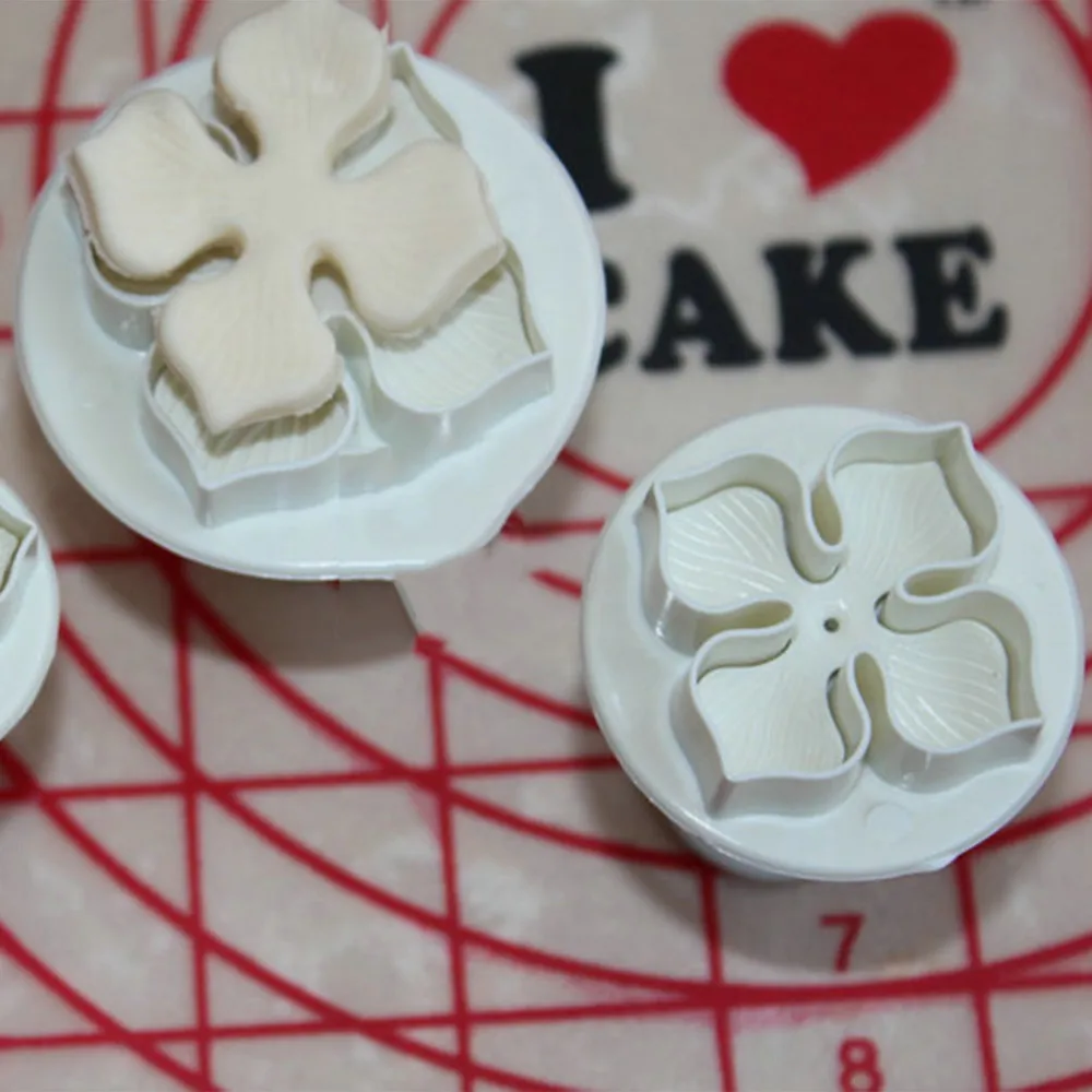 2017 Hot Search 3 Pcs/Set Hydrangea Fondant Cake Decoration Sugar Flower Craft Plunger Cutter Flower Mold for Baking Cakes