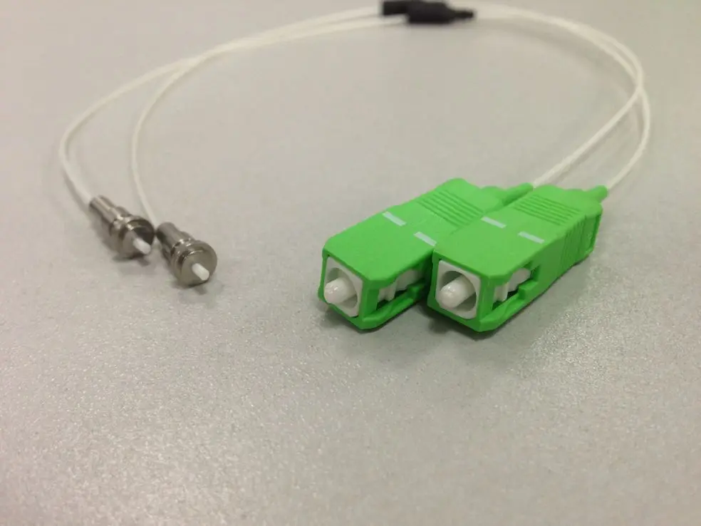 ftth accessories with MPO connector optical fiber pigtail