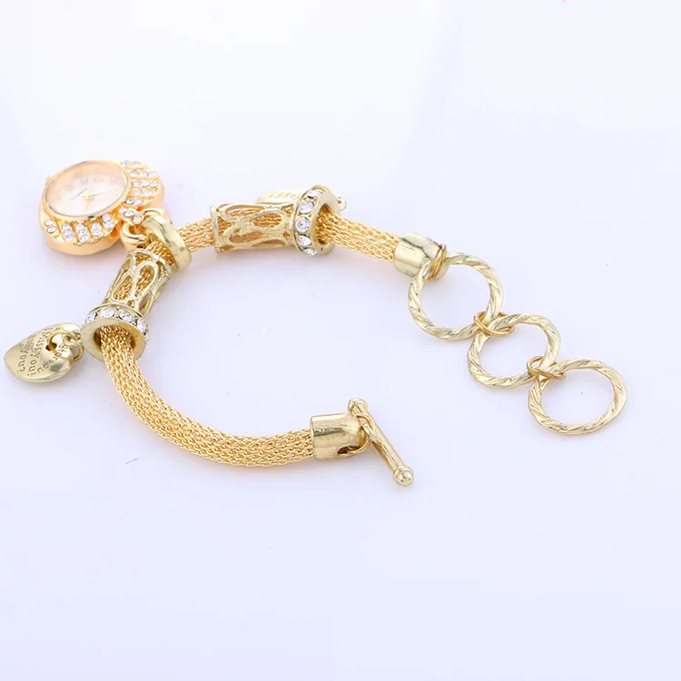 3668927163_2055384501