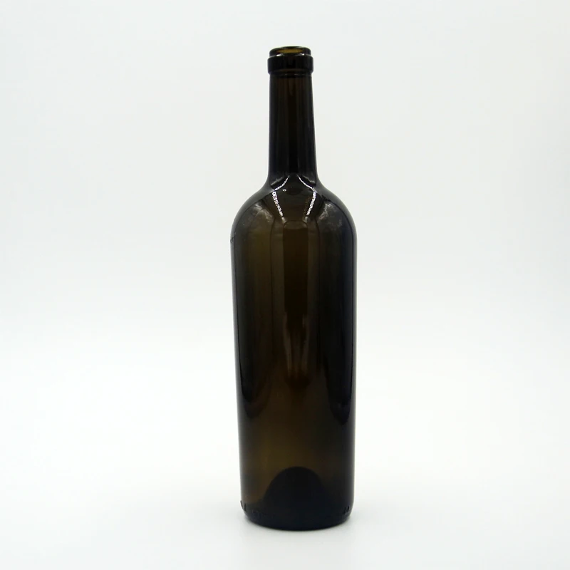 Kırmızı şarap kullanılan 750 ml kahverengi cam şarap şişesi