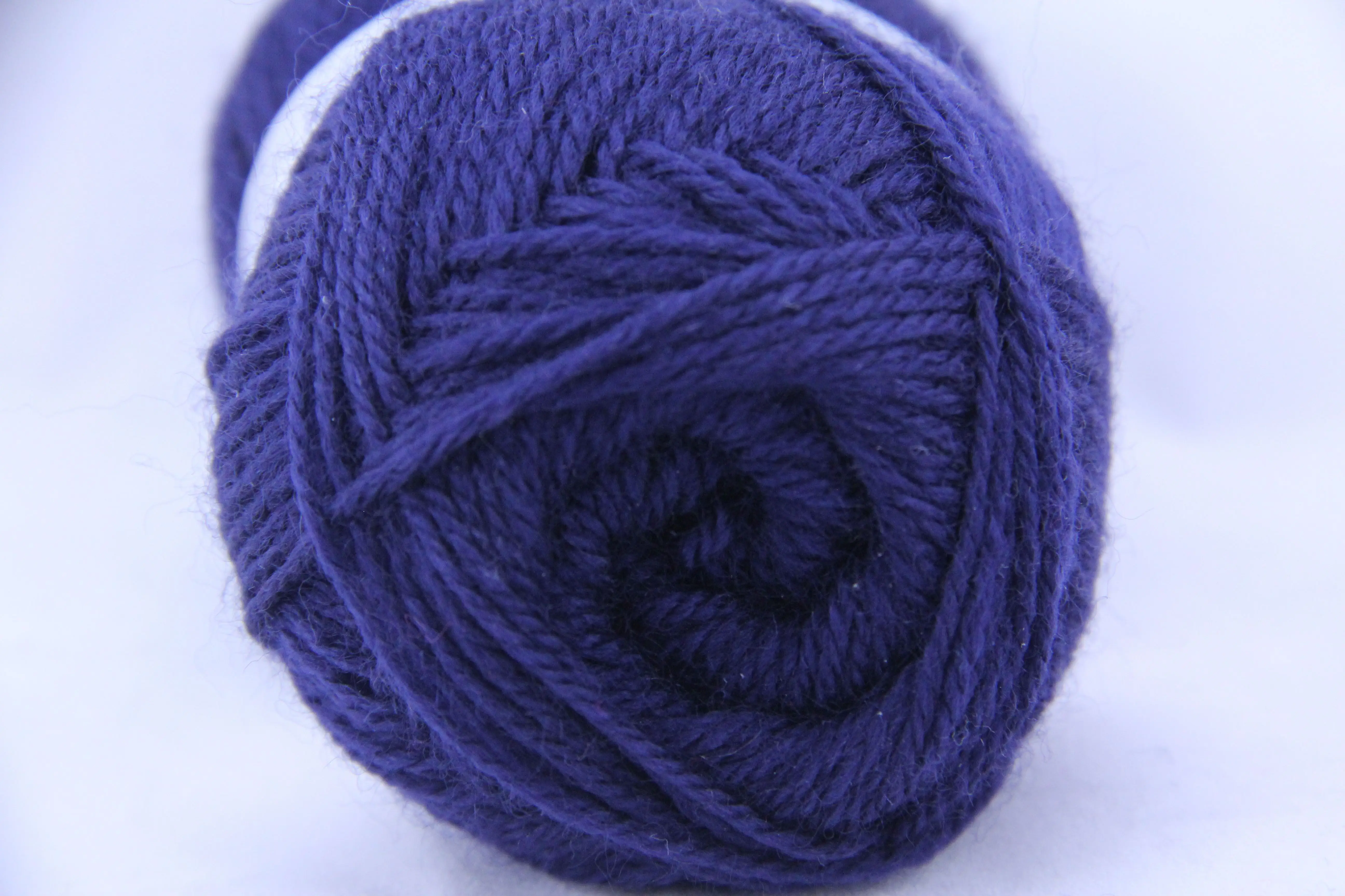 Professional yarn hand knitting With Good Service