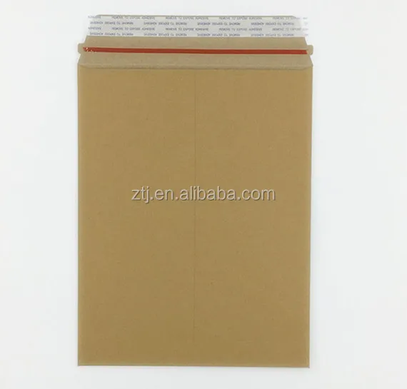 Stay flat utility mailer