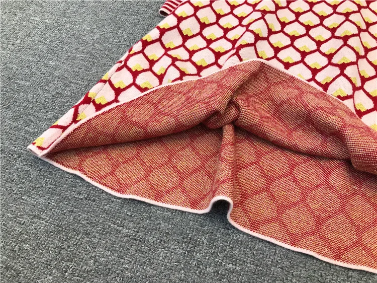 7245673933_421263737