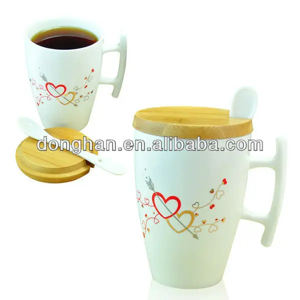 lid and special handle design couple ceramic mug with spoon gift