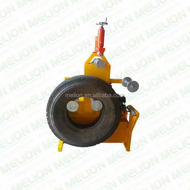 Tire retreading machine