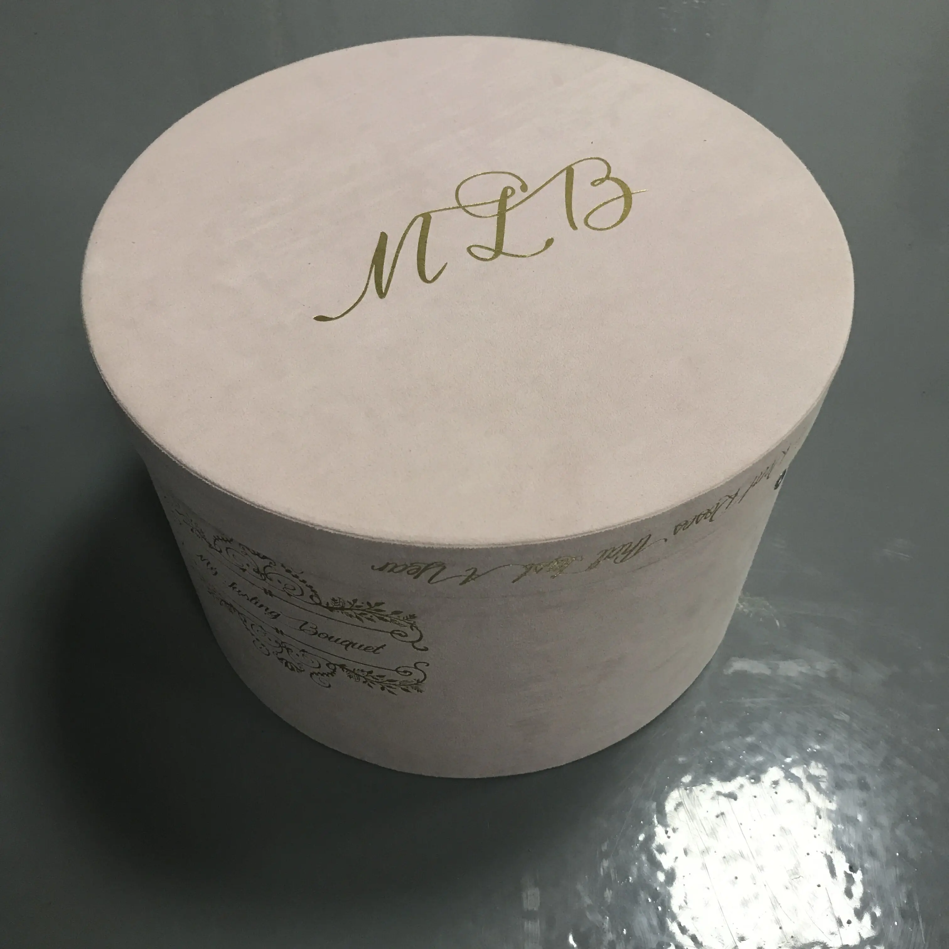 custom velvet / suede paper round flower box packaging for