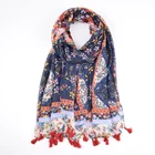 Wholesale 2019 hot sale ladies malaysia plain print scarf stylish navy floral print tassel oman scarf women lesso