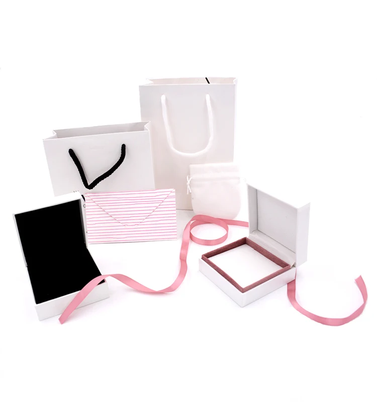 white paper gift box for rings necklace bracelet