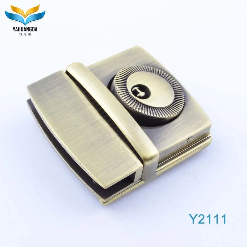 Y2111_4.jpg