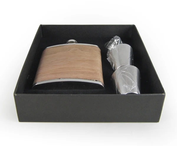 hip flask gift set