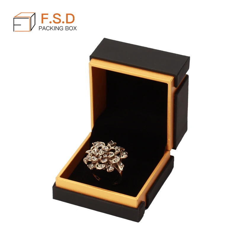 free sample custom gift packaging box feature: luxury fashion